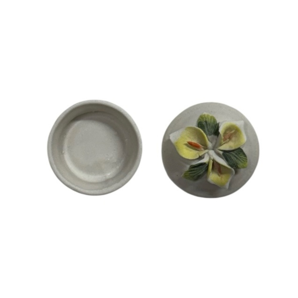 Victorian Trading Company small porcelain trinket box with flowers on the top!